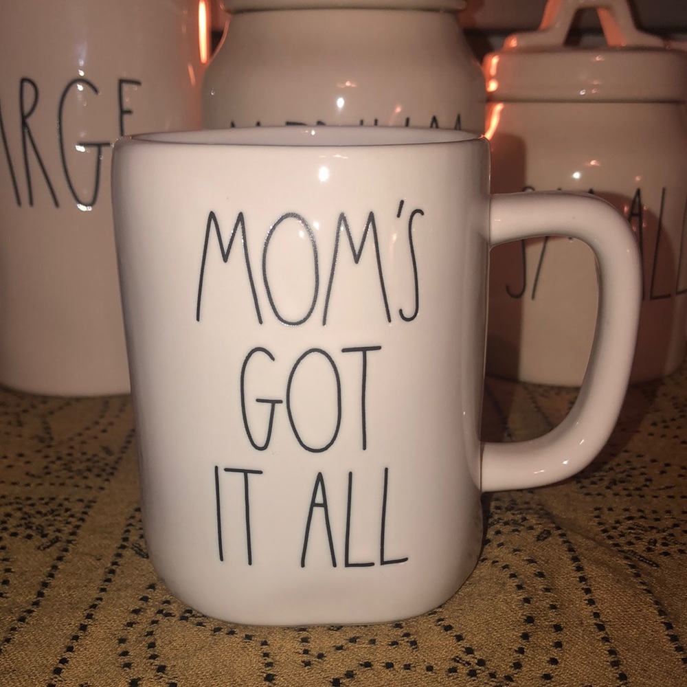 Rae Dunn MOM’S GOT IT ALL Mug